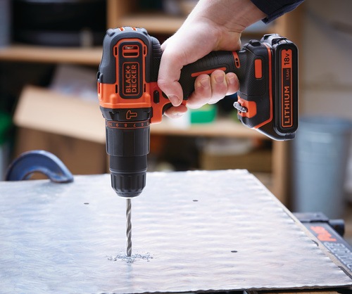 BLACK+DECKER - 18V Hammer Drill with 2 Batteries and 80 Accessories in Flight case - BDC718AS2F