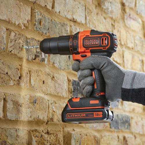 BLACK+DECKER - 18V Hammer Drill with 2 Batteries and 80 Accessories in Flight case - BDC718AS2F