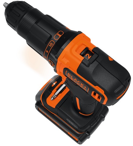 BLACK+DECKER - Perceuse  percussion sans fil 18V  2 batteries  1 Chargeur et coffret de Rangement - BDCHD18K1B2