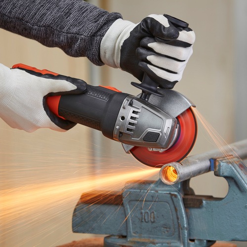 BLACK+DECKER - 900W 125mm Small Angle Grinder and 6 Discs - BEG220A6