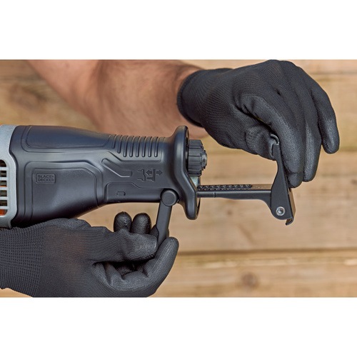 BLACK+DECKER - 750W Corded Reciprocating Saw with Branch Holder and 2x Blades in Kit Box - BES301K
