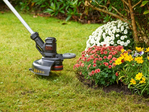 BLACK+DECKER - Coupebordures filaire  550 W Largeur de coupe de 30cm - BESTE630