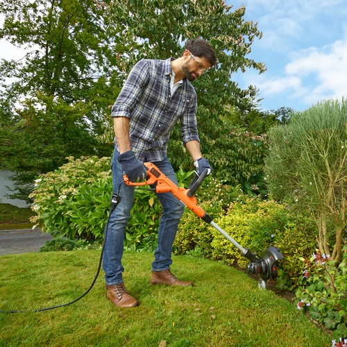 BLACK+DECKER - Coupebordures filaire  550 W Largeur de coupe de 30cm - BESTE630