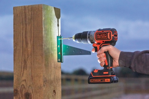 BLACK+DECKER - Perceuse  percussion 18V  2 batteries  Chargeur standard - BL188KB