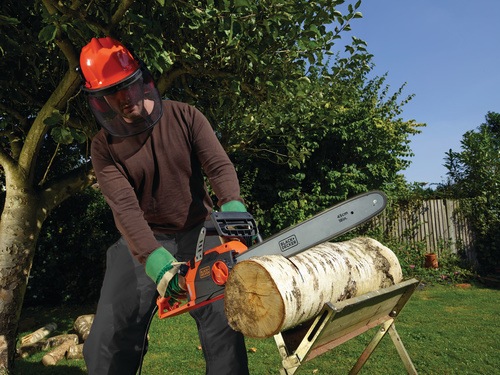 BLACK+DECKER - Trononneuse 2200W 45cm - CS2245