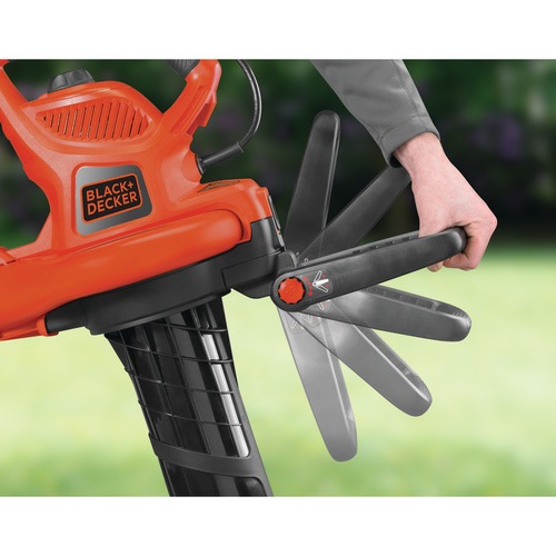 BLACK+DECKER - Aspirateur Souffleur Broyeur de feuilles filaire  3000 W  Volume daspiration  14 m3min  Capacit  50 L  4 accessoires - GW3050