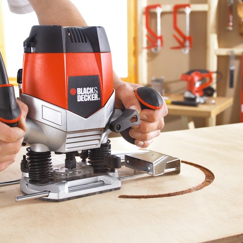 BLACK+DECKER - Dfonceuse 1200W  5 accessoires - KW900E